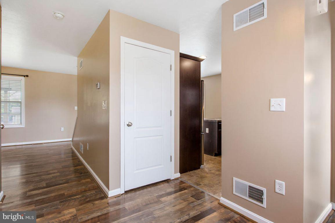 201 Hemlock Drive Hanover, PA 17331 - Photo 3 of 36 Gallery Image 3