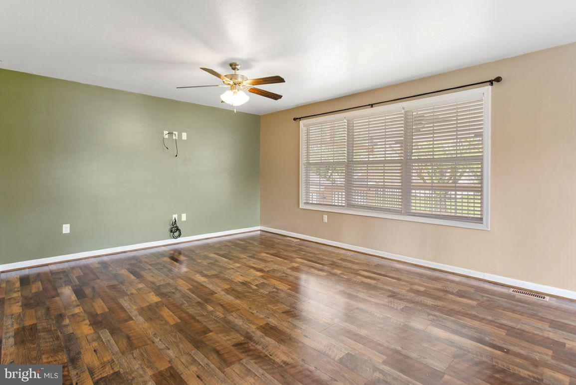 201 Hemlock Drive Hanover, PA 17331 - Photo 4 of 36 Gallery Image 4