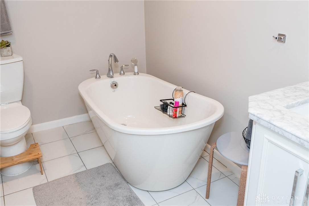 1303 Fleet Road Troy, OH 45373 - Photo 28 of 49 Gallery Image 28