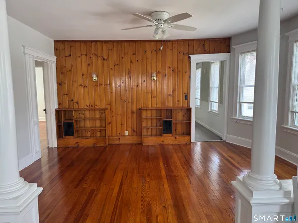 $1,850 | 201 Myrtle Street, Unit 2, Shelton, CT 06484