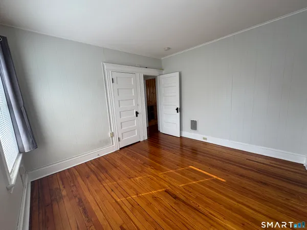 $1,850 | 201 Myrtle Street, Unit 2, Shelton, CT 06484