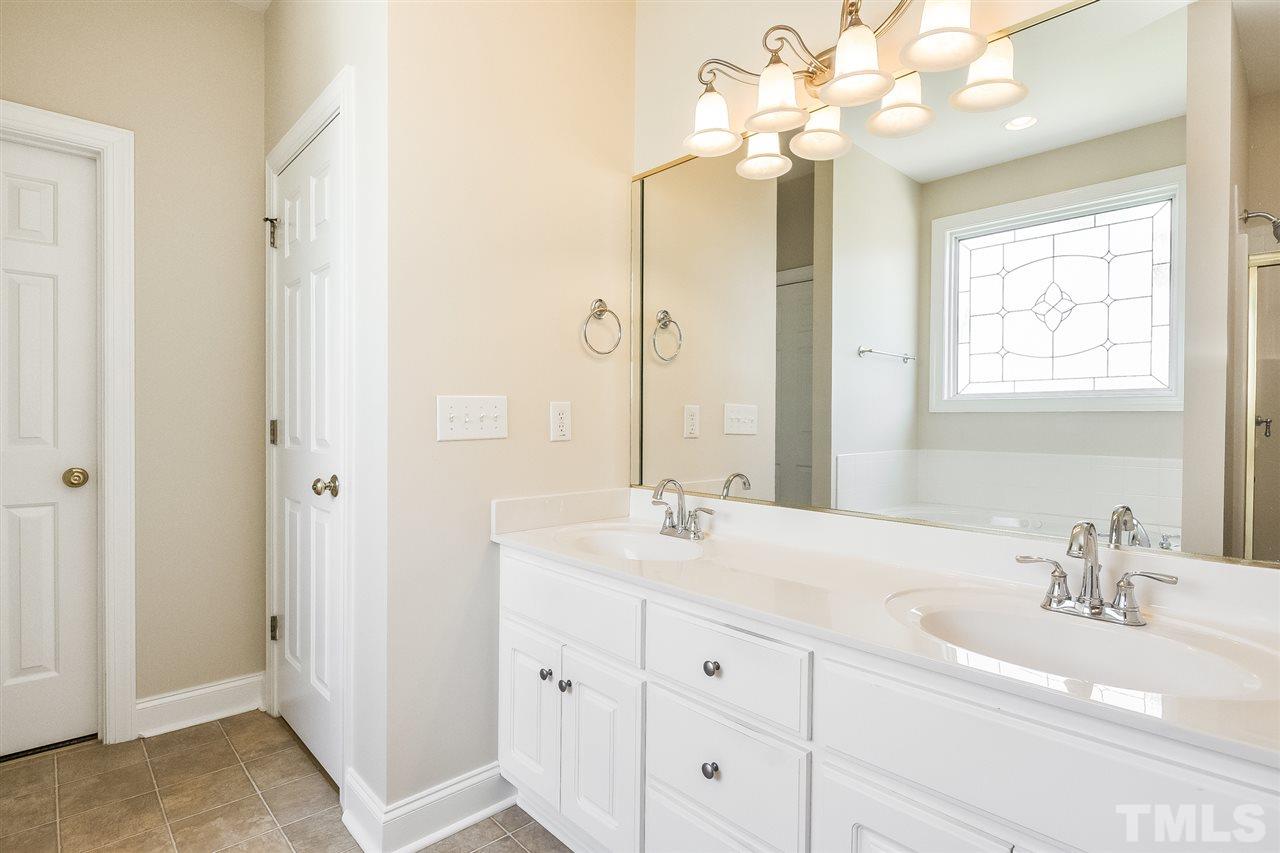 207 Natalie Drive Raleigh, NC 27603 - Photo 4 of 25 Gallery Image 4
