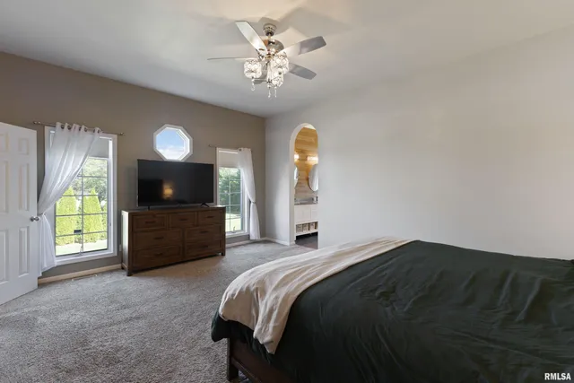 $480,000 | 4330 Bunker Drive, Quincy, IL 62305