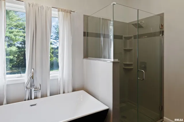 $480,000 | 4330 Bunker Drive, Quincy, IL 62305