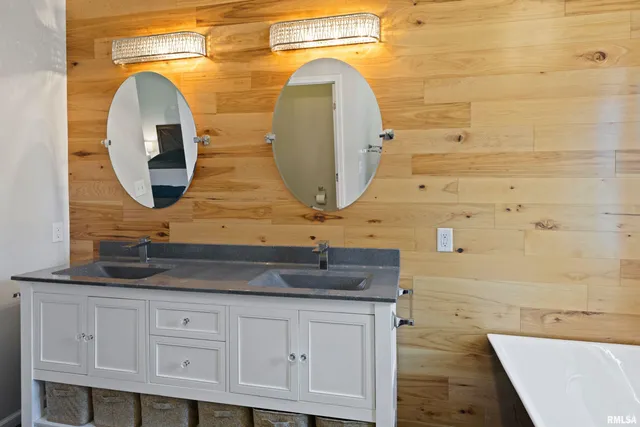 $480,000 | 4330 Bunker Drive, Quincy, IL 62305