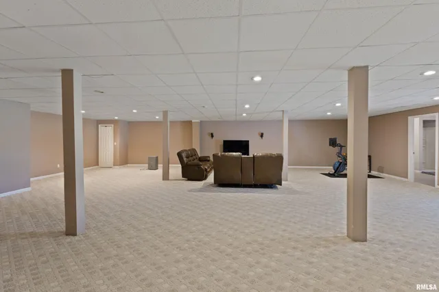 $480,000 | 4330 Bunker Drive, Quincy, IL 62305