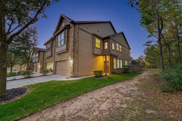 $375,000 | 137 Cheswood Manor Drive, The Woodlands, TX 77382