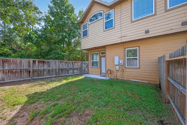 $375,000 | 137 Cheswood Manor Drive, The Woodlands, TX 77382