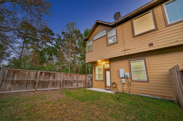 $375,000 | 137 Cheswood Manor Drive, The Woodlands, TX 77382