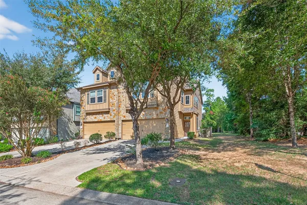 $375,000 | 137 Cheswood Manor Drive, The Woodlands, TX 77382