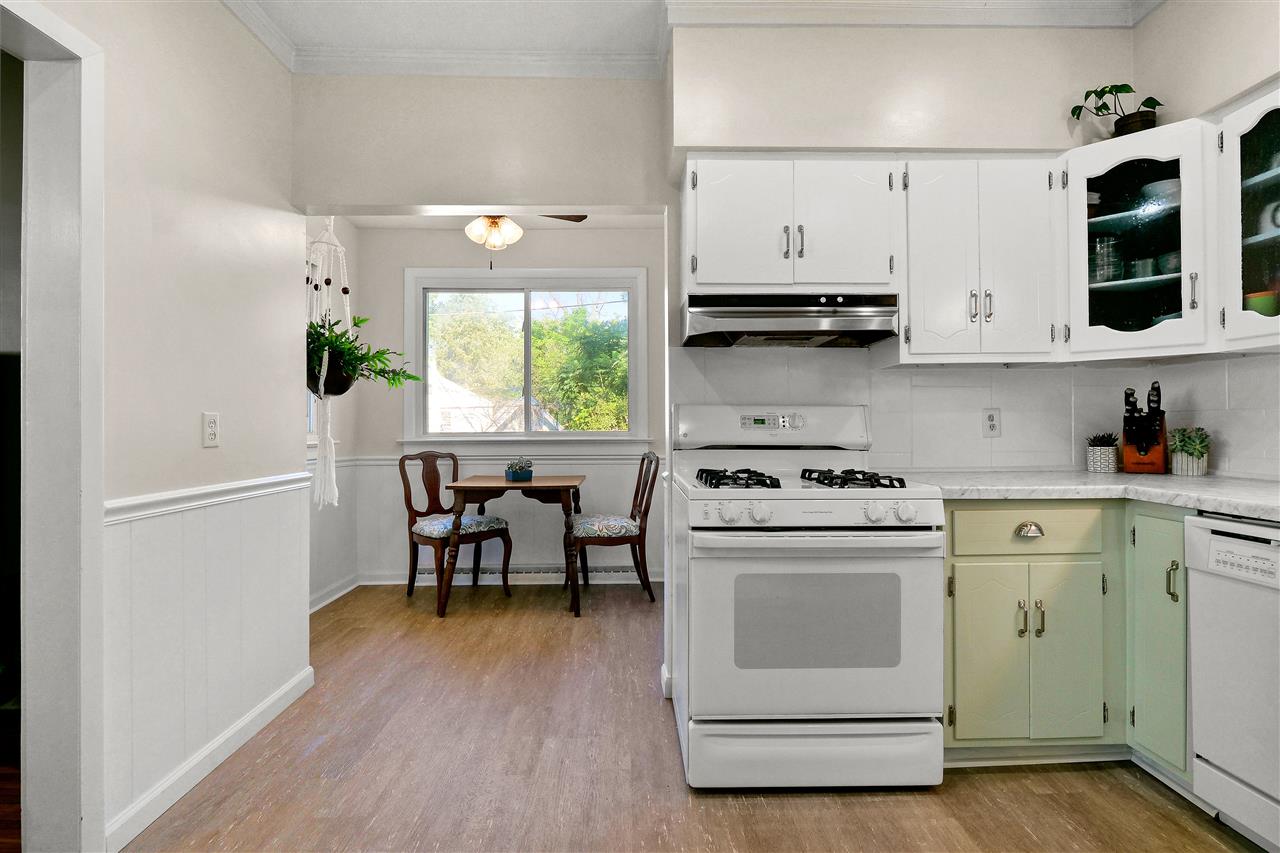 2327 Oakridge Road Fort Wayne, IN 46805 - Photo 14 of 36