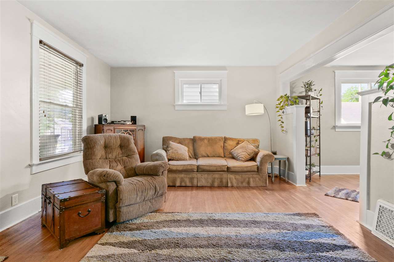 2327 Oakridge Road Fort Wayne, IN 46805 - Photo 6 of 36