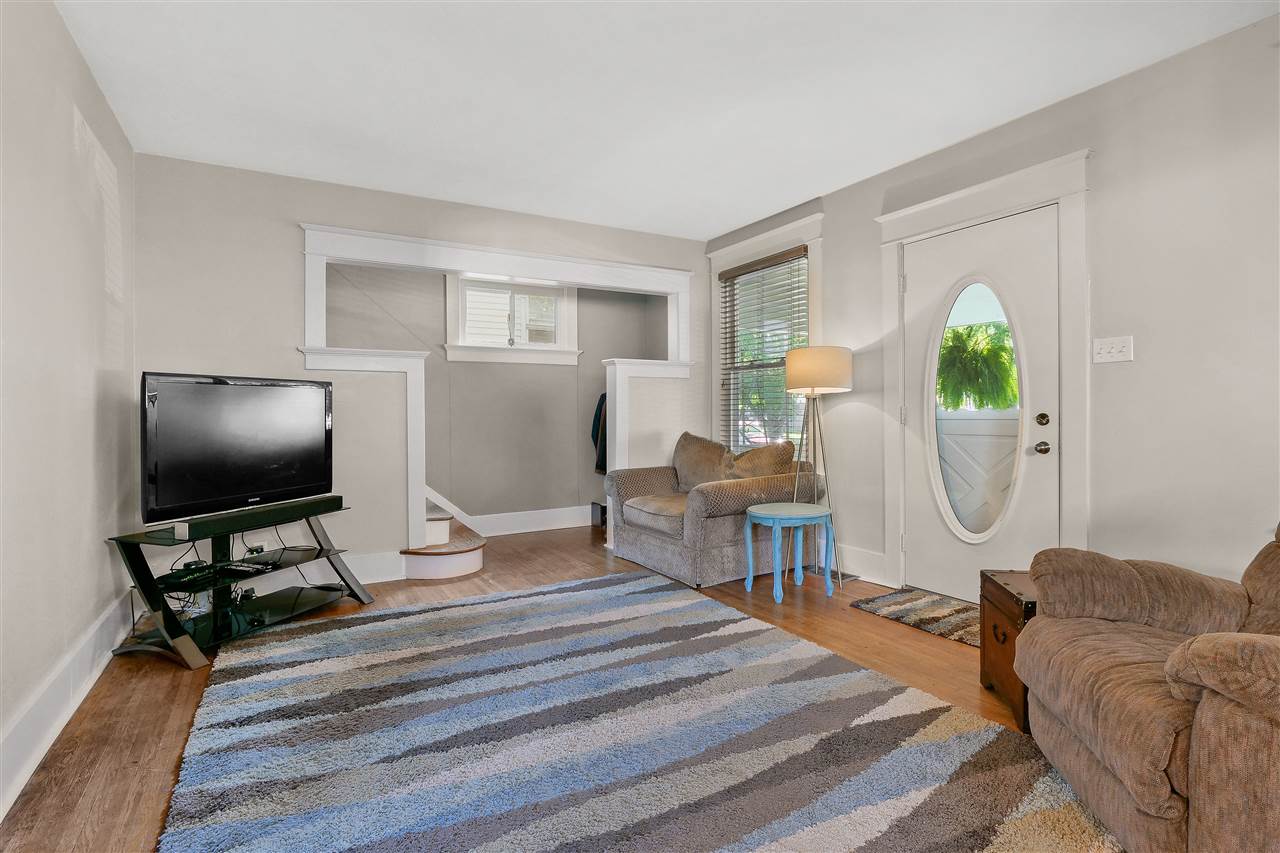 2327 Oakridge Road Fort Wayne, IN 46805 - Photo 7 of 36