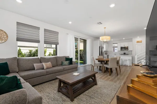 $3,200 | 76333 Trojan Drive, Palm Desert, CA 92211