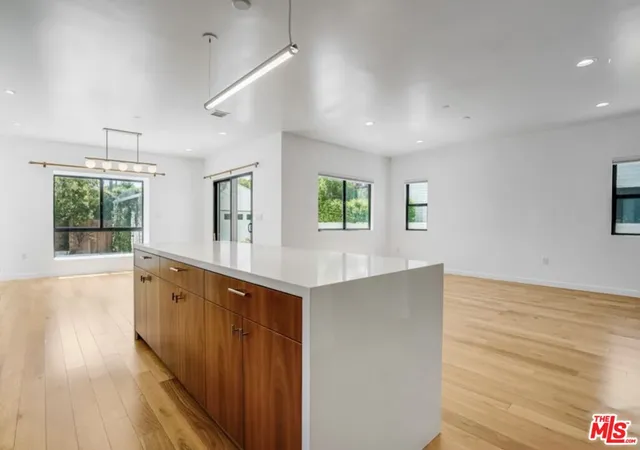 $12,000 | 3641 Greenwood Avenue, Los Angeles, CA 90066