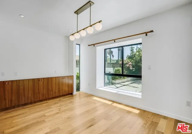 $12,000 | 3641 Greenwood Avenue, Los Angeles, CA 90066