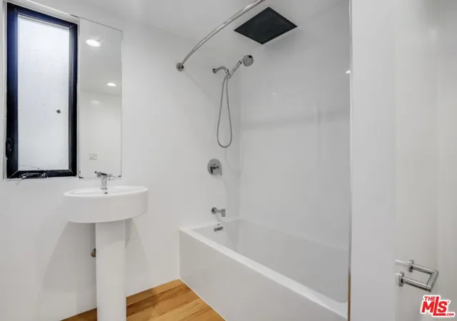 $12,000 | 3641 Greenwood Avenue, Los Angeles, CA 90066