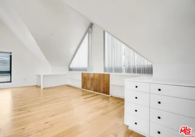 $12,000 | 3641 Greenwood Avenue, Los Angeles, CA 90066