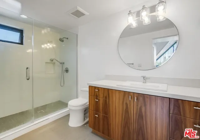 $12,000 | 3641 Greenwood Avenue, Los Angeles, CA 90066