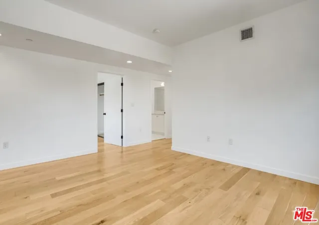 $12,000 | 3641 Greenwood Avenue, Los Angeles, CA 90066