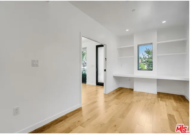 $12,000 | 3641 Greenwood Avenue, Los Angeles, CA 90066