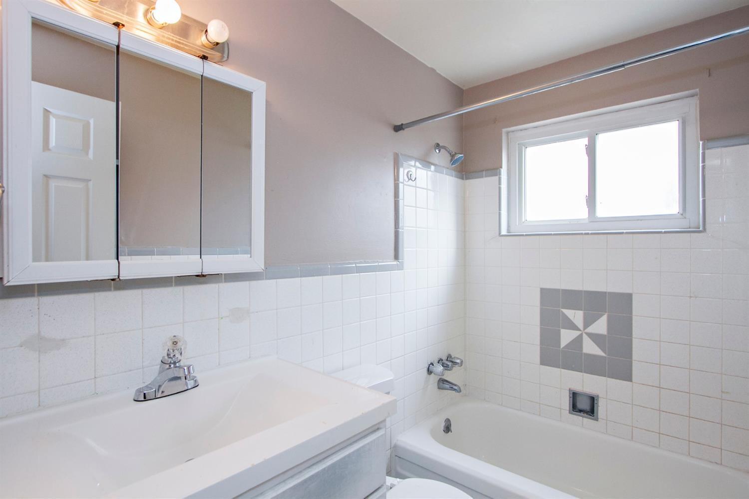 2302 Galbraith Road, Unit A4 Cincinnati, OH 45239 - Photo 19 of 25