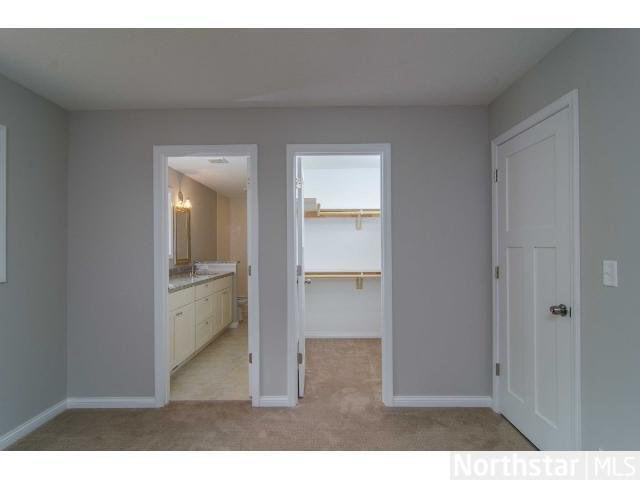9185 Cedar Forest Road Eden Prairie, MN 55347 - Photo 10 of 18