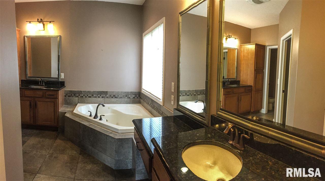 1901 Remington Road Pekin, IL 61554 - Photo 22 of 34 Gallery Image 22