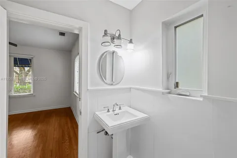 $4,750 | 410 Minorca Avenue, Coral Gables, FL 33134