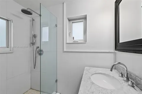 $4,750 | 410 Minorca Avenue, Coral Gables, FL 33134