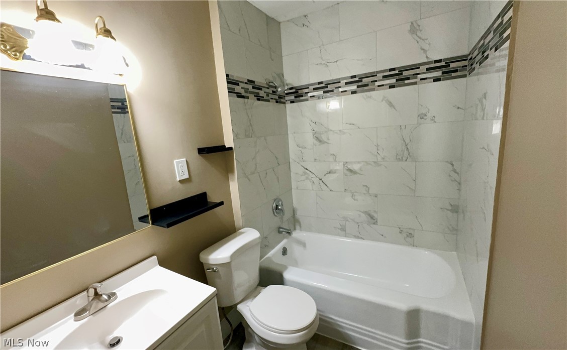 949 Helmsdale Road Cleveland Heights, OH 44112 - Photo 26 of 29