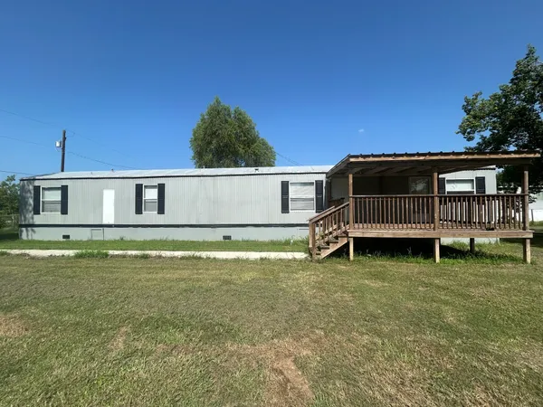 $1,500 | 605 County Road 6053, Dayton, TX 77535