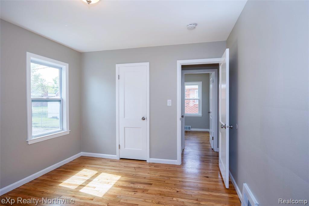 423 Campbell Street River Rouge, MI 48218 - Photo 17 of 32