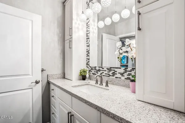 $548,800 | 2386 East Del Mar Boulevard, Unit 301, Pasadena, CA 91107