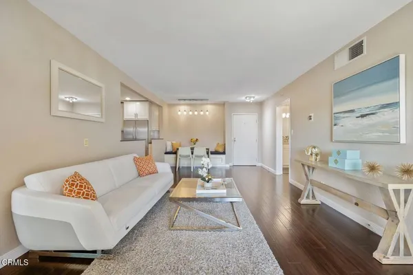 $548,800 | 2386 East Del Mar Boulevard, Unit 301, Pasadena, CA 91107