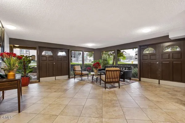 $548,800 | 2386 East Del Mar Boulevard, Unit 301, Pasadena, CA 91107