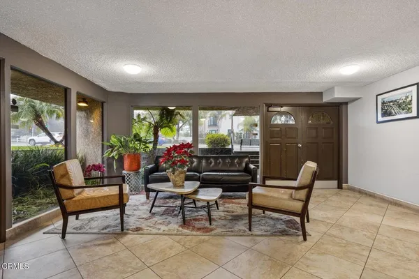 $548,800 | 2386 East Del Mar Boulevard, Unit 301, Pasadena, CA 91107