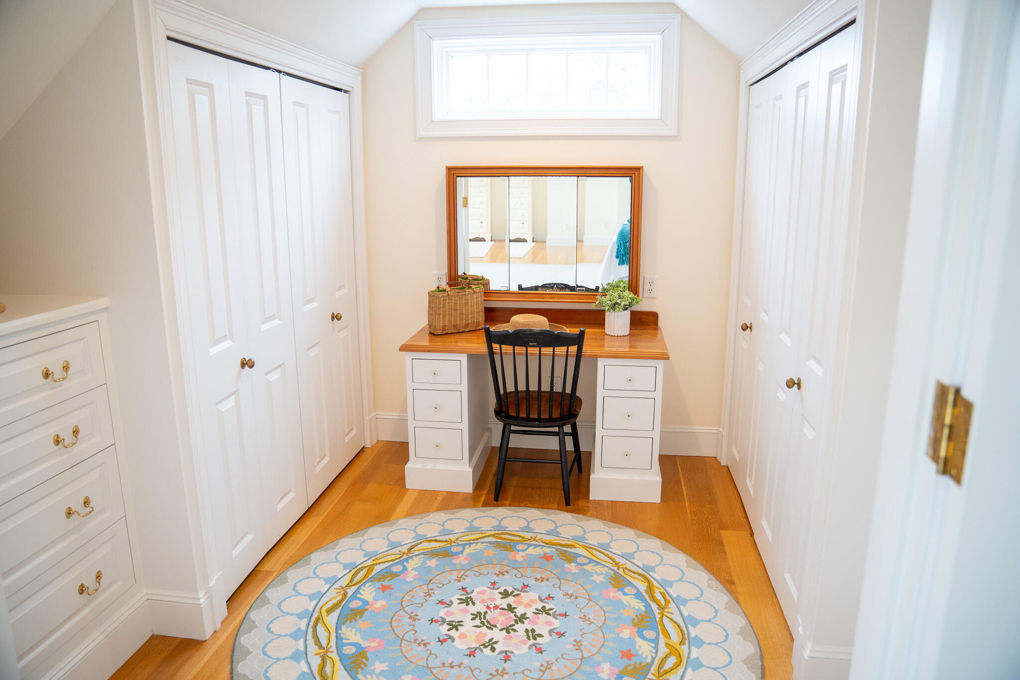 48 South Chatham Road Harwich, MA 02645 - Photo 31 of 54 a balcony with a table and chairs in it