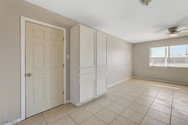 $1,800 | 620 Palmhurst Drive, Las Vegas, NV 89145