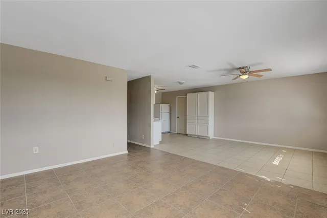 $1,800 | 620 Palmhurst Drive, Las Vegas, NV 89145