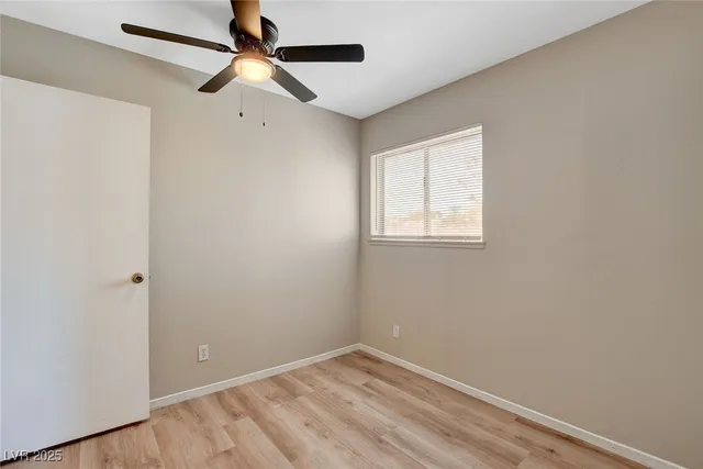 $1,800 | 620 Palmhurst Drive, Las Vegas, NV 89145