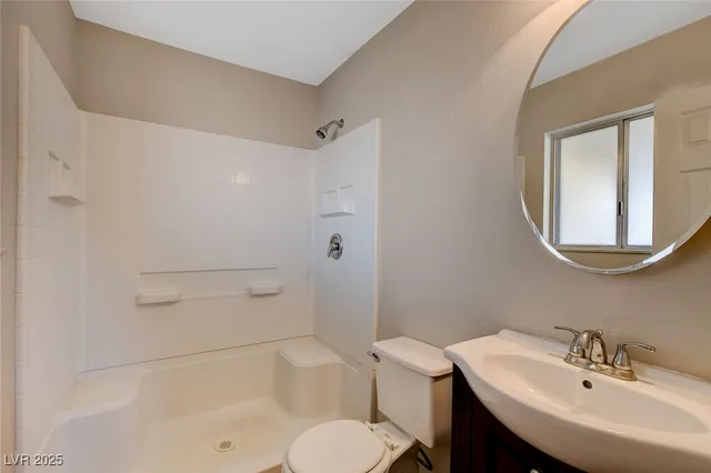 $1,800 | 620 Palmhurst Drive, Las Vegas, NV 89145