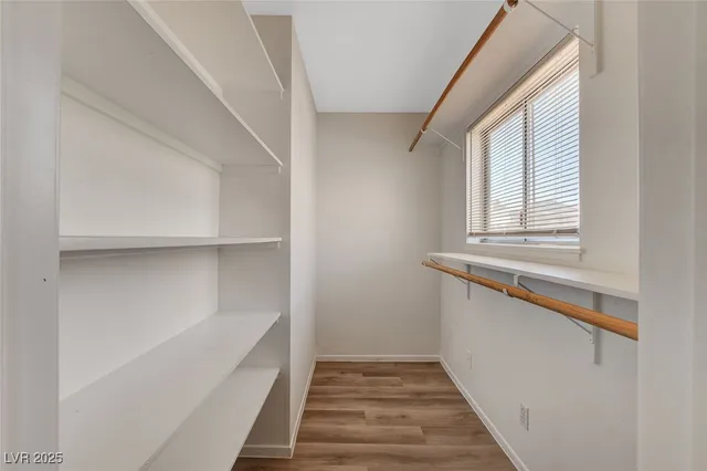 $1,800 | 620 Palmhurst Drive, Las Vegas, NV 89145