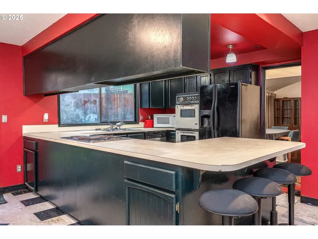 $525,000 | 6170 Southwest Cherryhill Drive, Beaverton, OR 97008