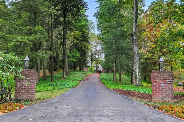 $1,200,000 | Undisclosed Address, Murrysville, PA 15668