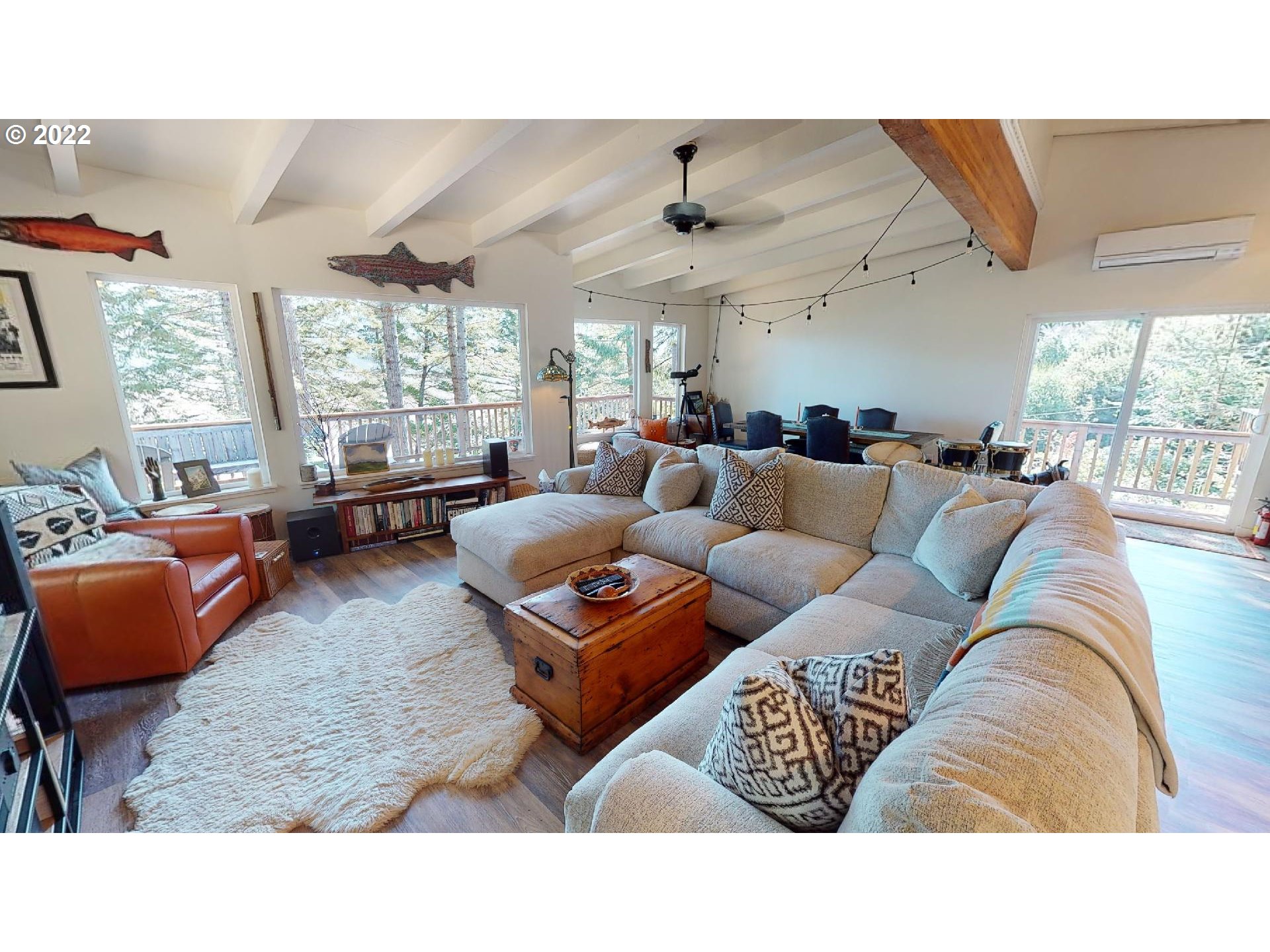 95175 Marchmont Road Gold Beach, OR 97444 - Photo 8 of 32 a living room with furniture and a large window