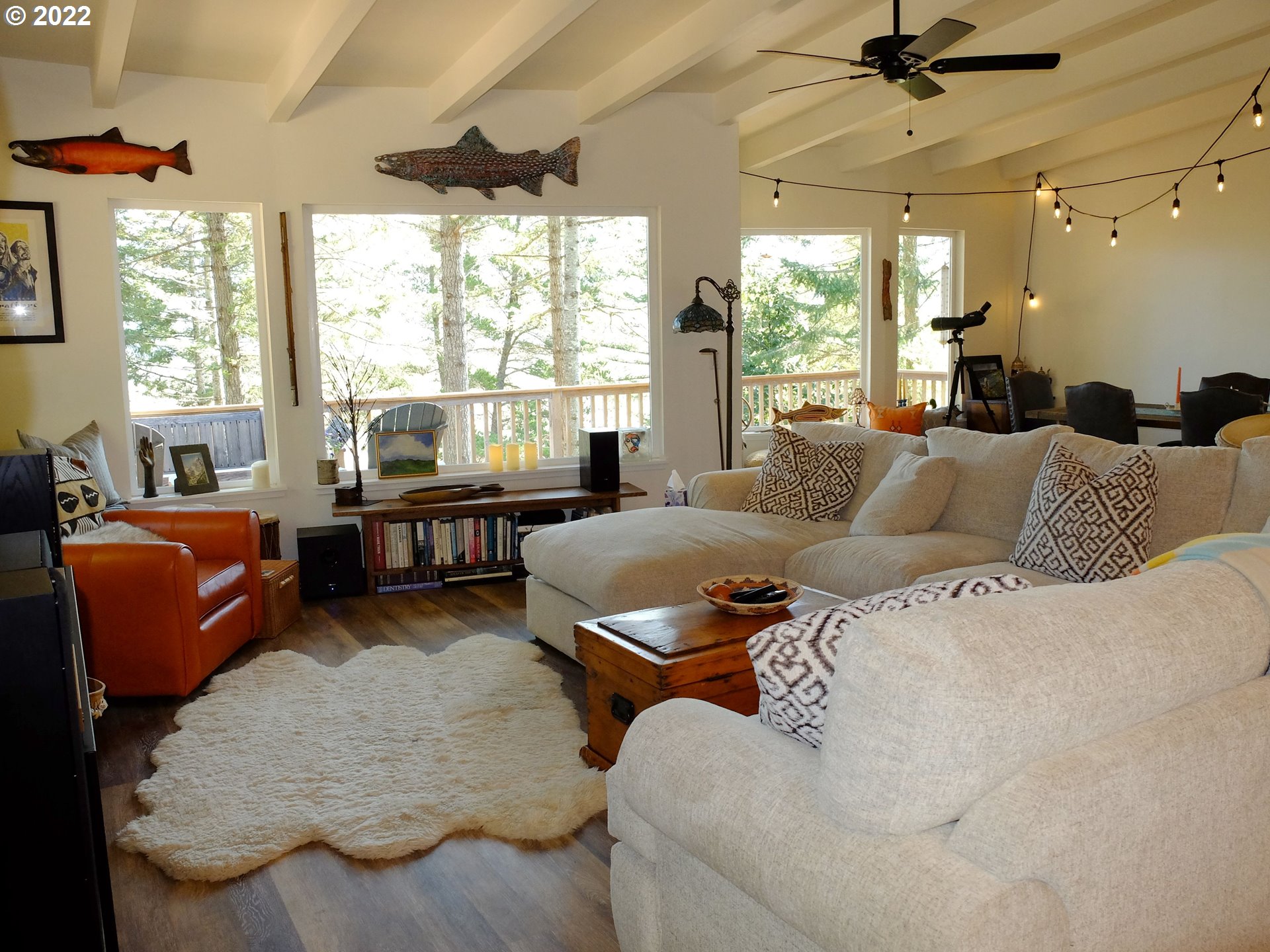 95175 Marchmont Road Gold Beach, OR 97444 - Photo 9 of 32 a living room with furniture and a large window