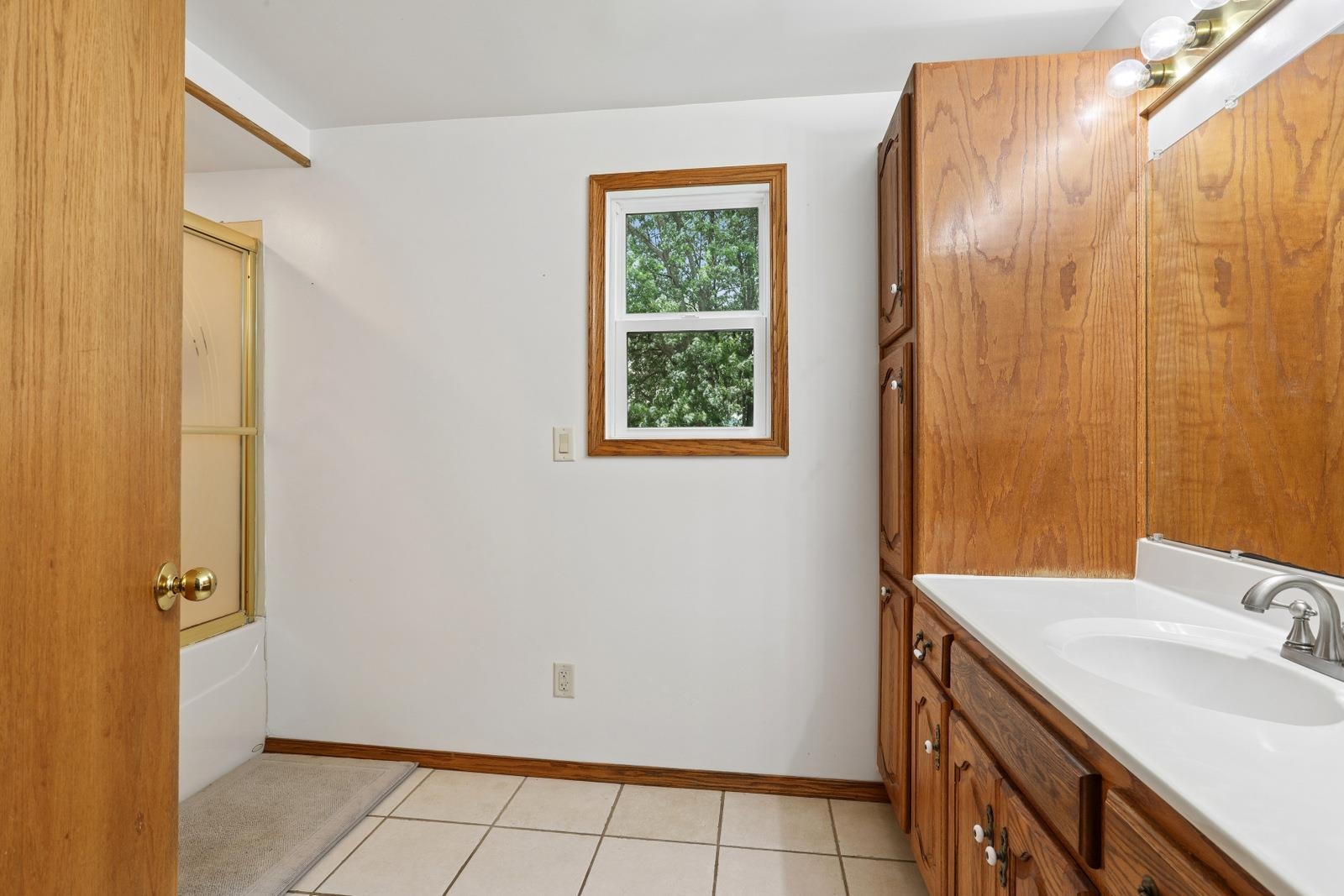 W3387 County Line Road Cleveland, WI 53015 - Photo 11 of 36
