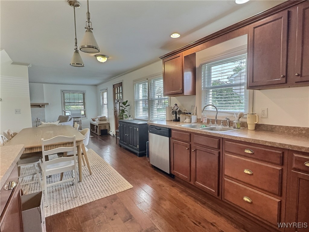 27 Eagle Street Amherst, NY 14221 - Photo 7 of 32