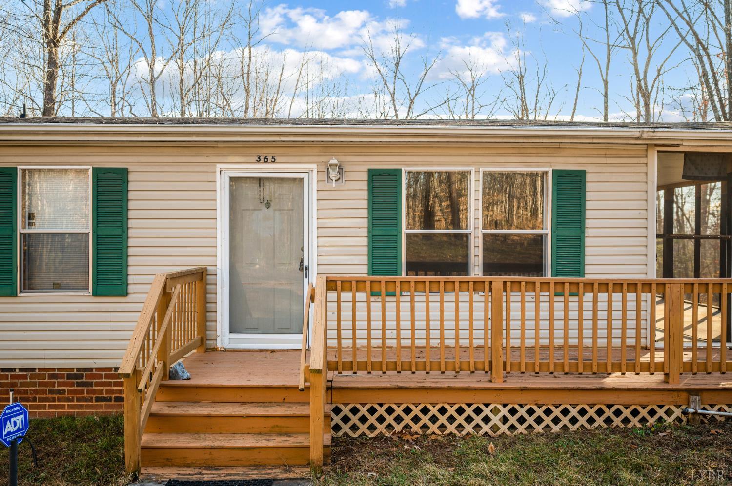 365 Harris Road Madison Heights, VA 24572 - Photo 2 of 33